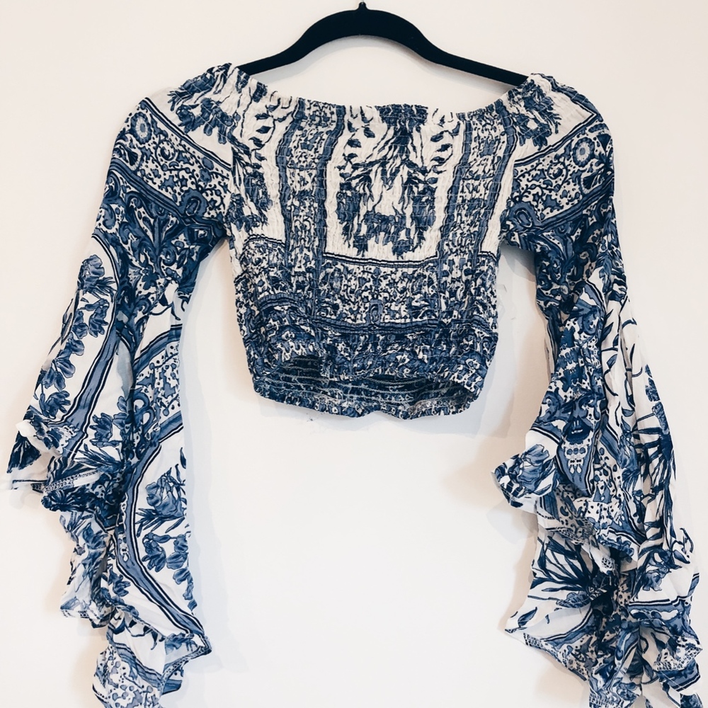 LF Blue & White Shirred Cropped Long Sleeve